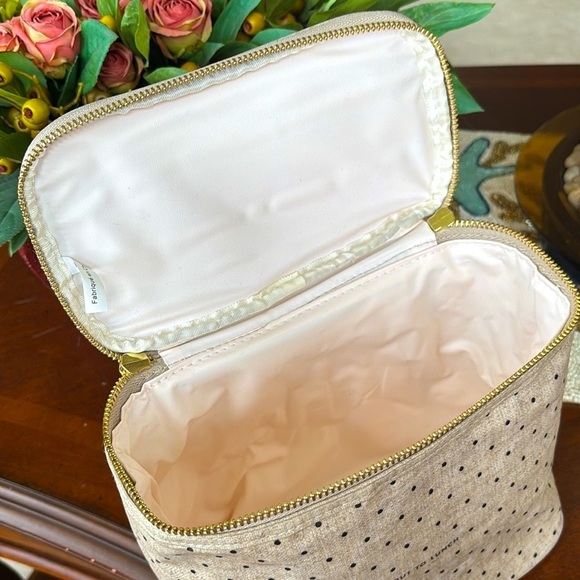 NWOT Kate Spade Out to Lunch Zippered Lunch Tote Polka Dot Neutral Insulated - Picture 9 of 11